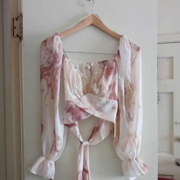 Ladies Cropped Blouse - Picture 1 of 8